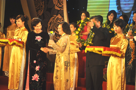 ນັກທຸລະກິດຍິງ ຫວຽດນາມ ເຕີບໂຕ ແລະ ເຊື່ອມໂຍງ